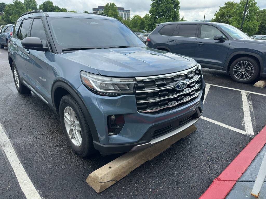 2025 FORD Explorer