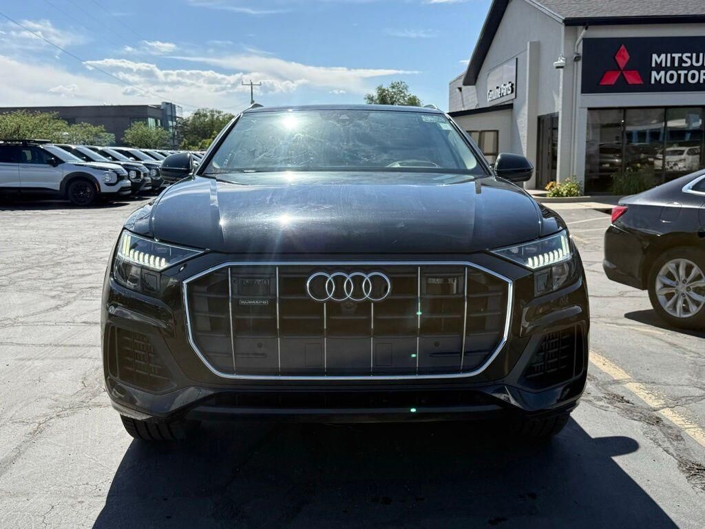 2022 Audi Q8