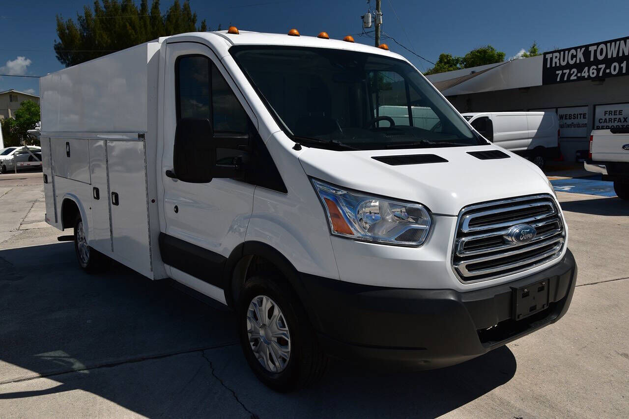 2018 FORD Transit