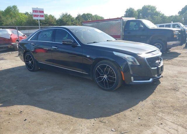2017 CADILLAC CT6