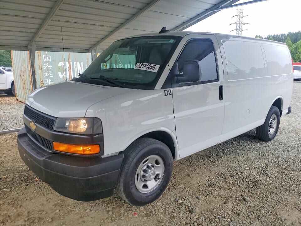 2020 CHEVROLET Express