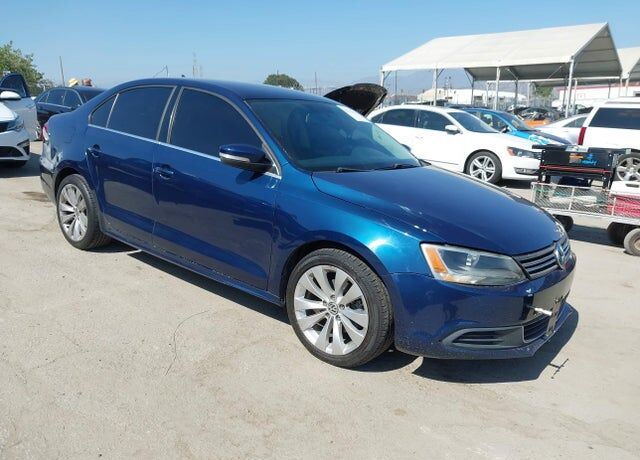 2013 VOLKSWAGEN Jetta