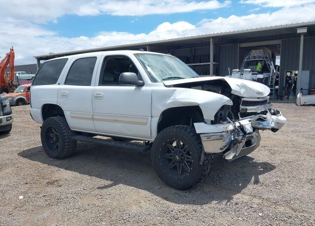 2004 CHEVROLET Tahoe