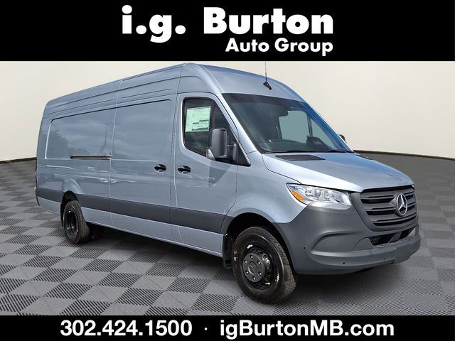 2026 MERCEDES-BENZ Sprinter
