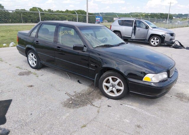1998 VOLVO S70