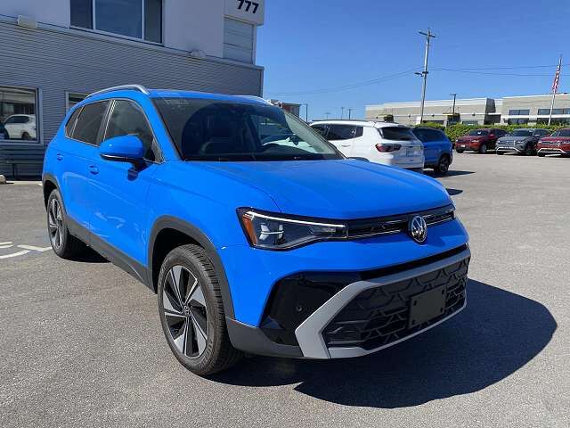 2025 VOLKSWAGEN Taos
