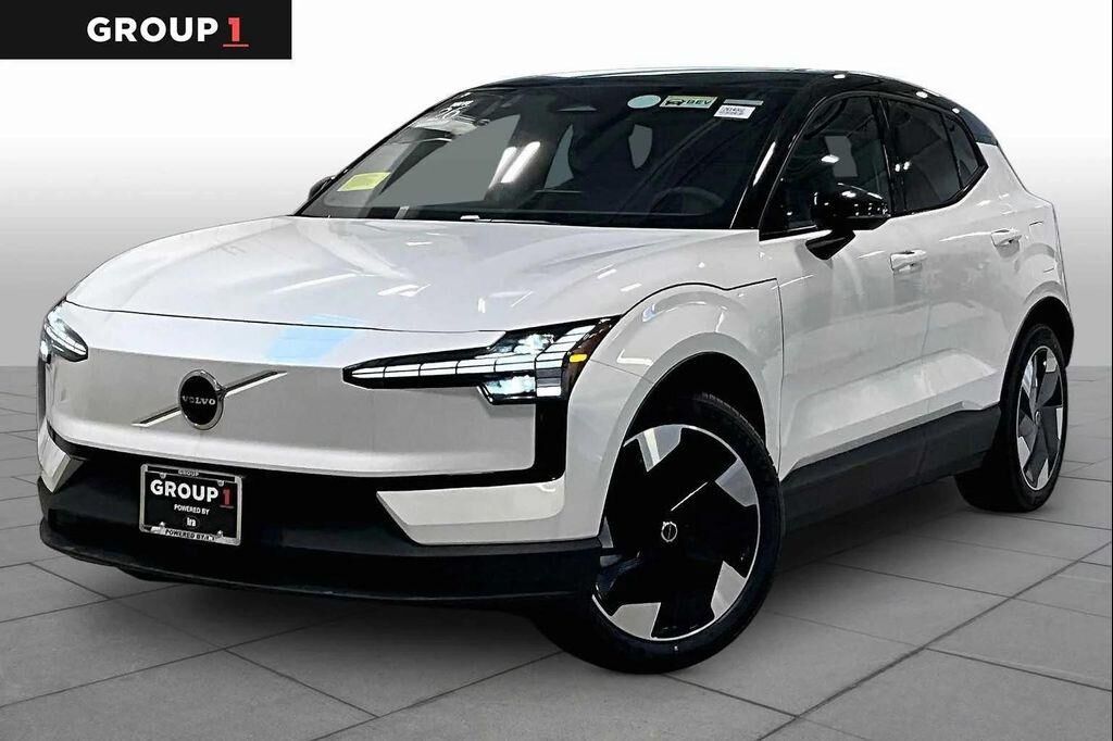 2026 VOLVO EX30