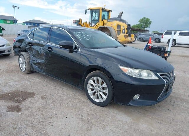 2013 LEXUS ES