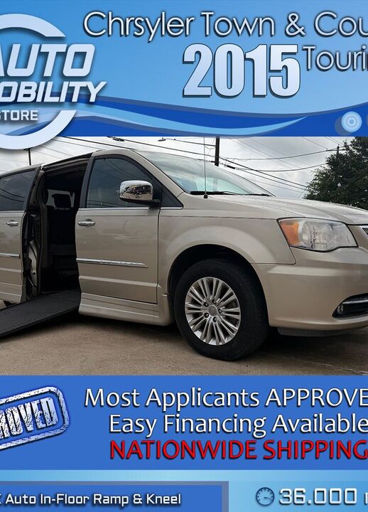 2015 CHRYSLER Town and Country