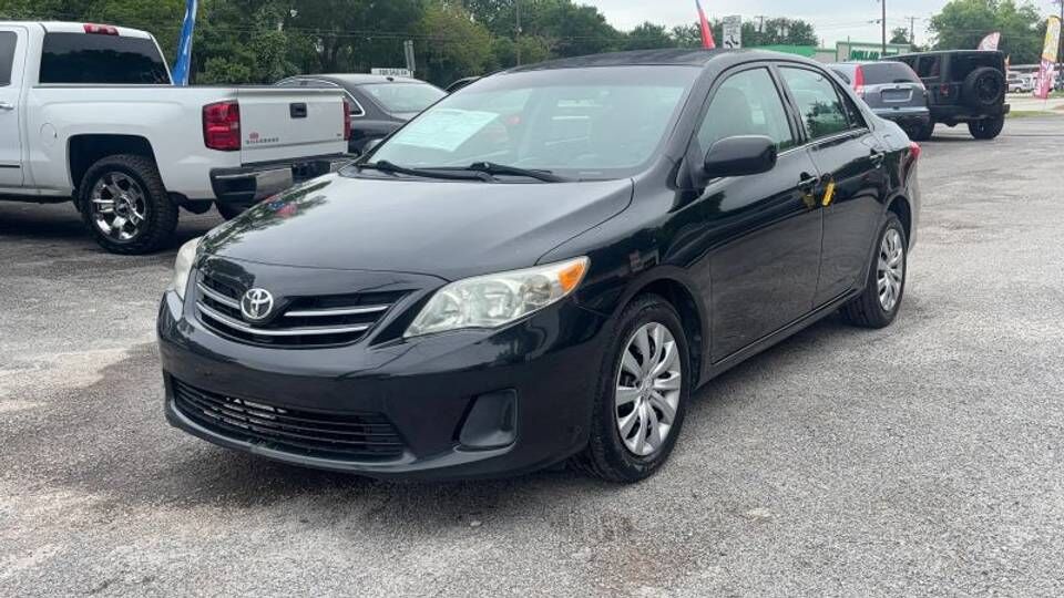 2013 TOYOTA Corolla