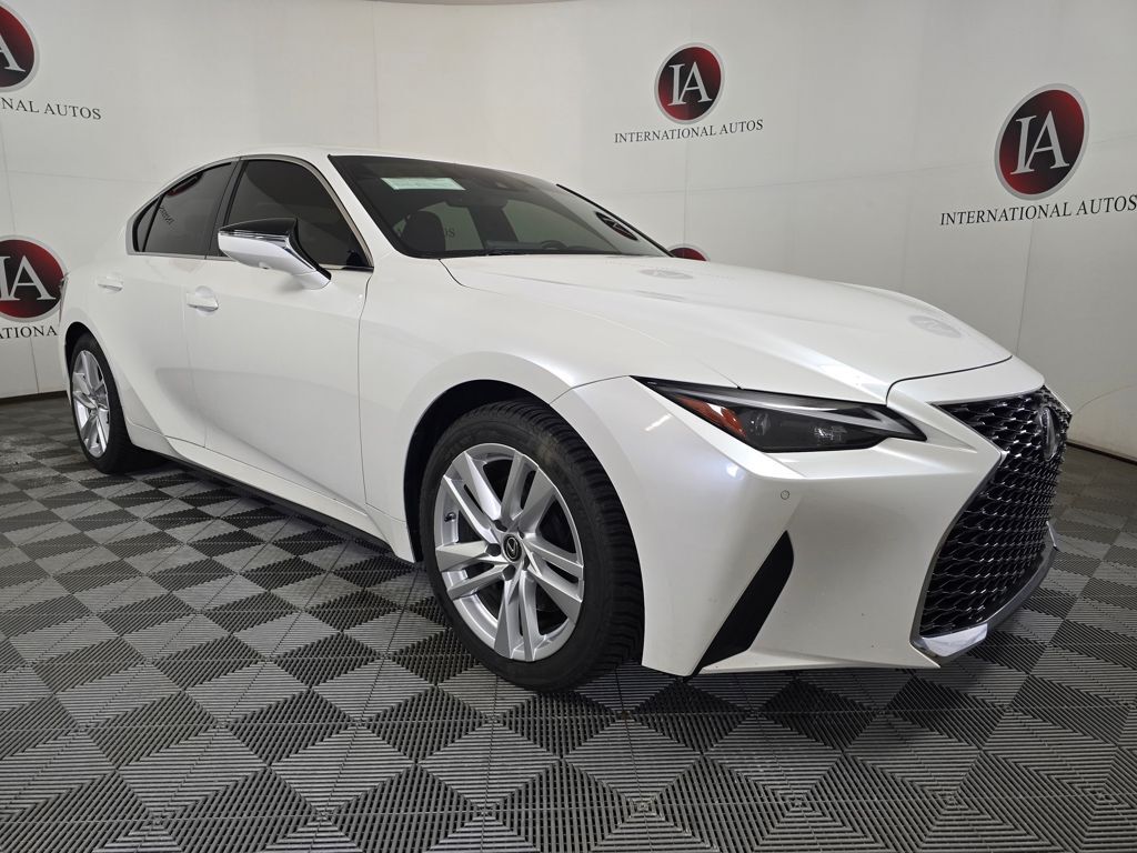2021 LEXUS IS