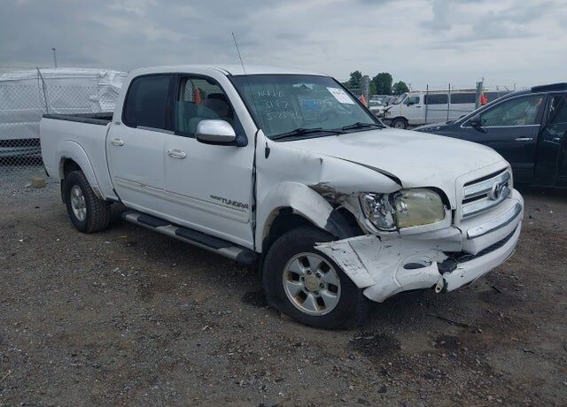 2004 TOYOTA Tundra