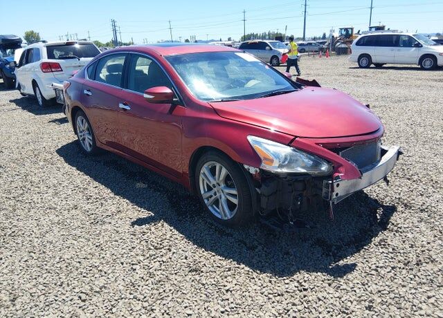 2013 NISSAN Altima