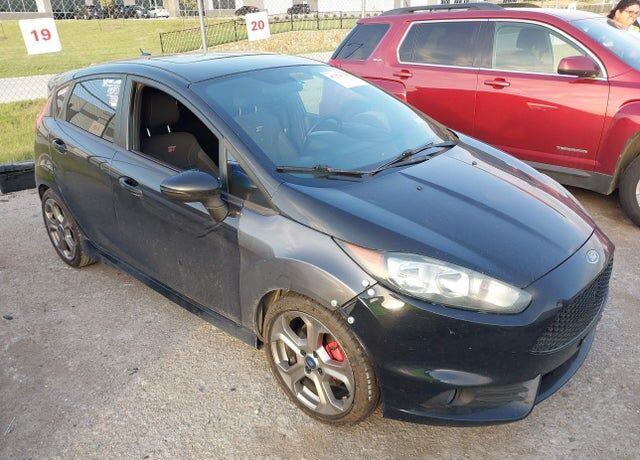 2014 FORD Fiesta
