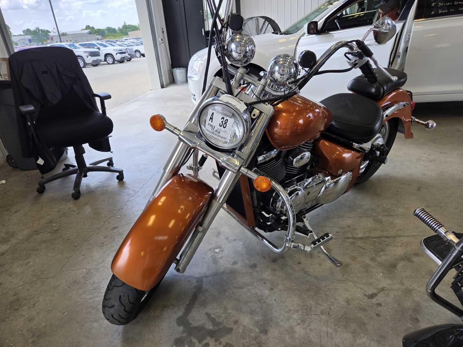 Suzuki VL800K