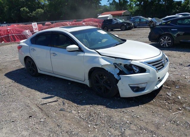 2013 NISSAN Altima