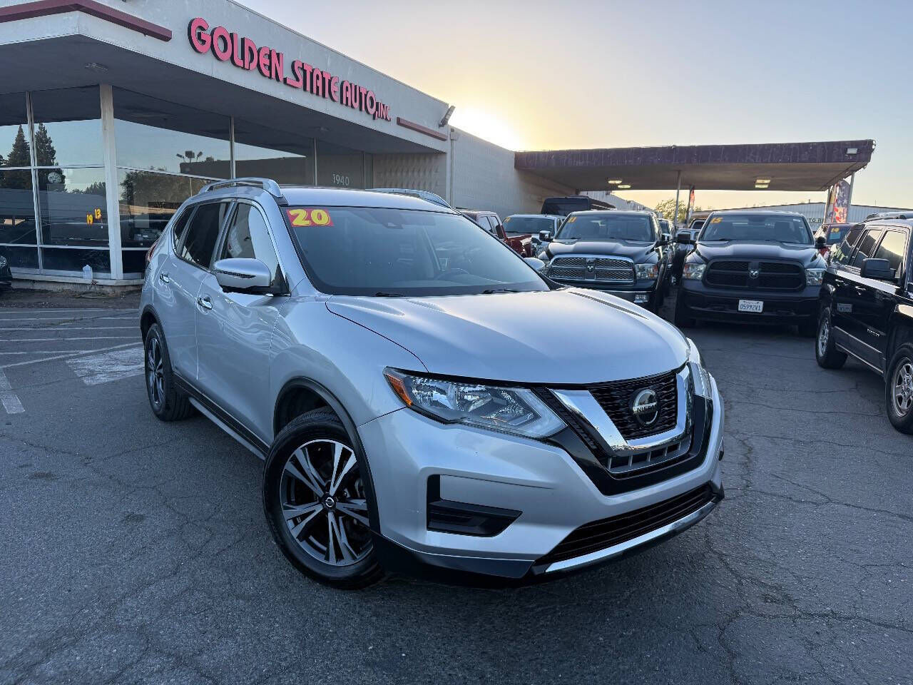 2020 NISSAN Rogue
