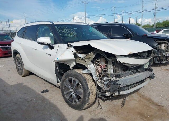 2020 TOYOTA Highlander