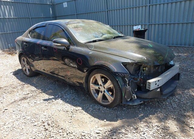 2011 LEXUS IS