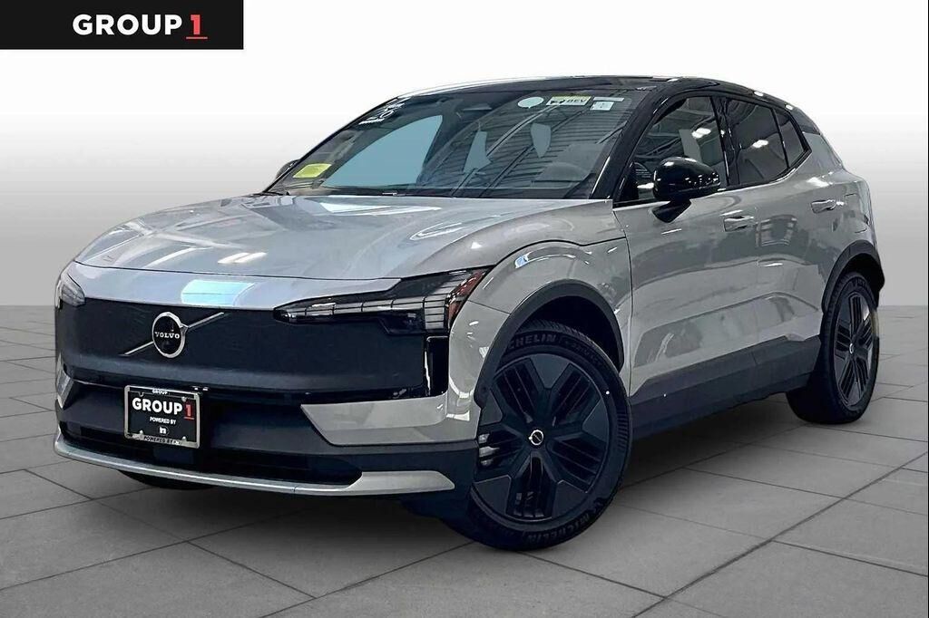 2026 VOLVO EX30 CC