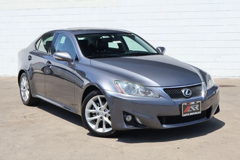 2013 LEXUS IS