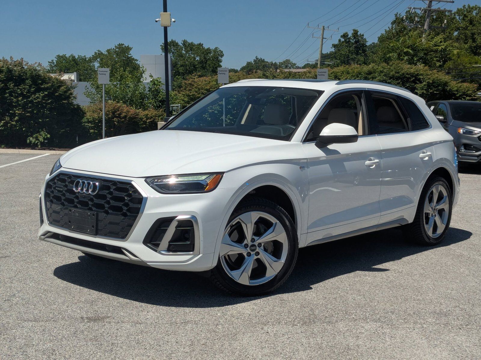 2022 AUDI Q5