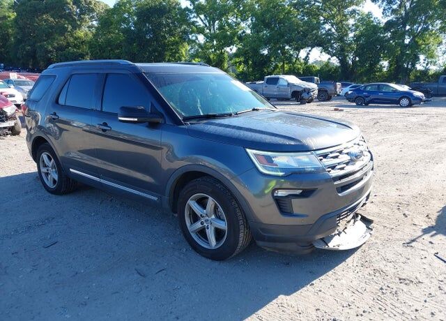 2018 FORD Explorer