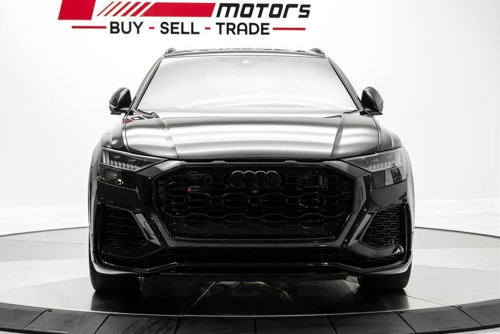 2023 Audi RS Q8