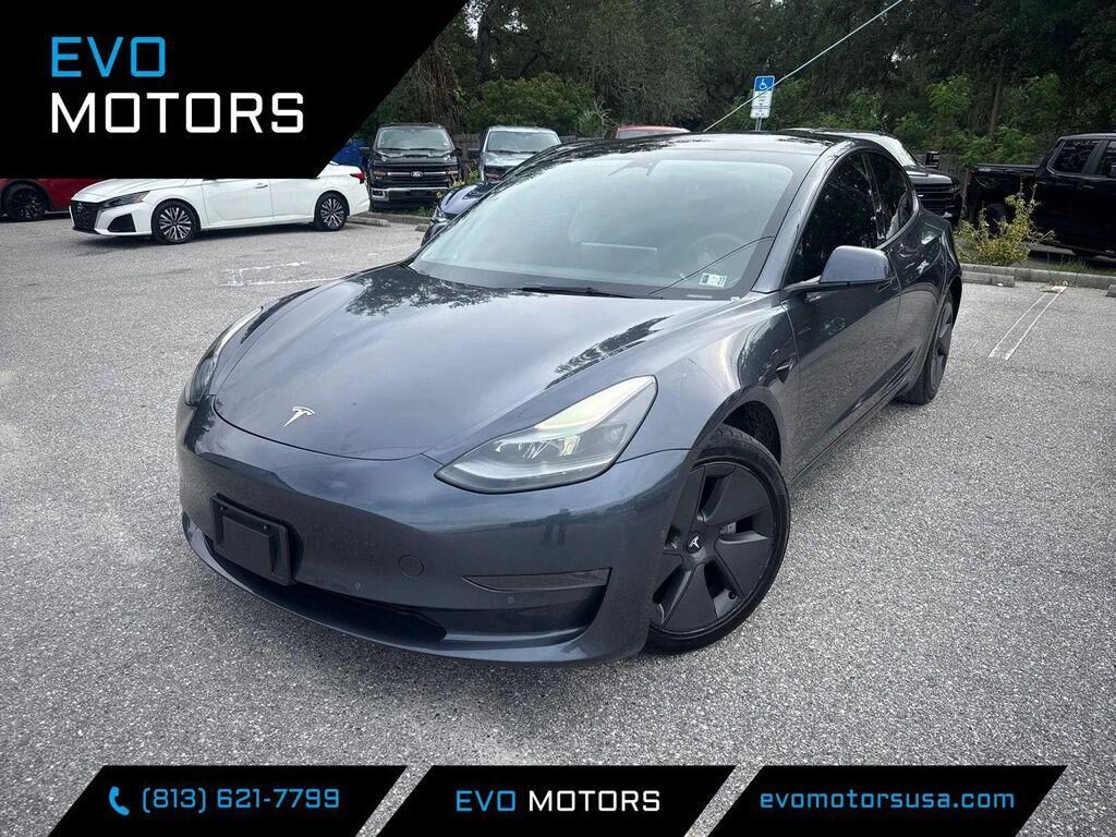 2022 TESLA Model 3