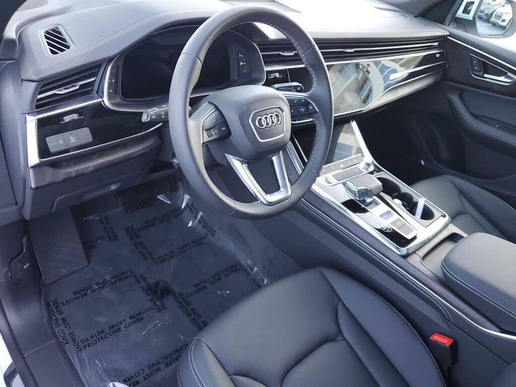 2023 Audi Q8