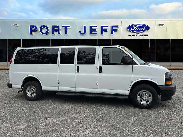 2022 CHEVROLET Express