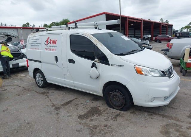2017 NISSAN NV200