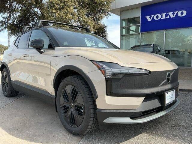 2026 VOLVO EX30 CC