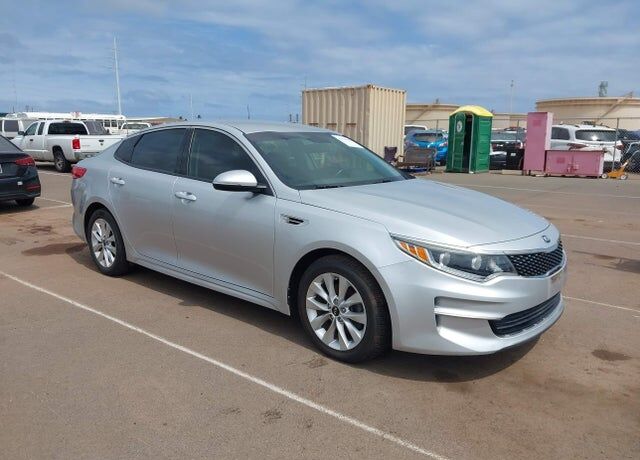 2017 KIA Optima