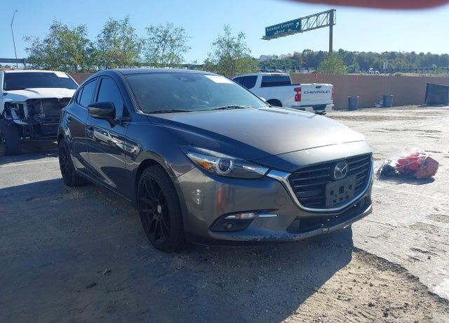 2018 MAZDA Mazda3
