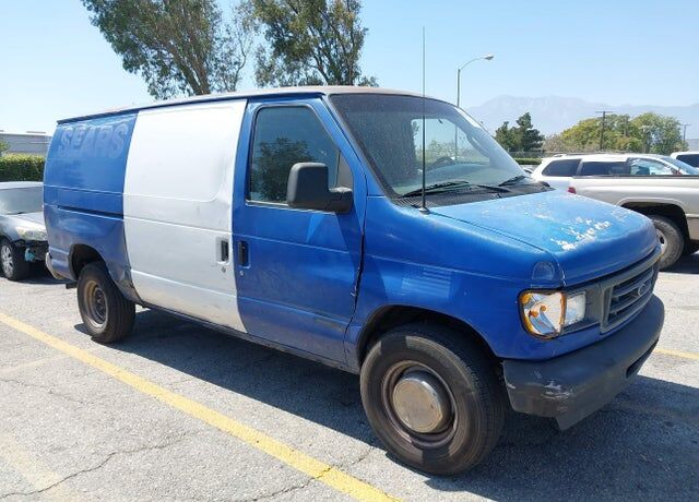 2004 FORD E-250