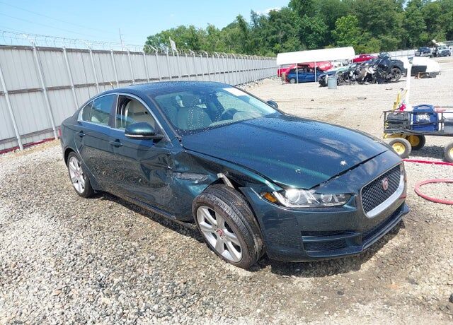 2017 JAGUAR XE