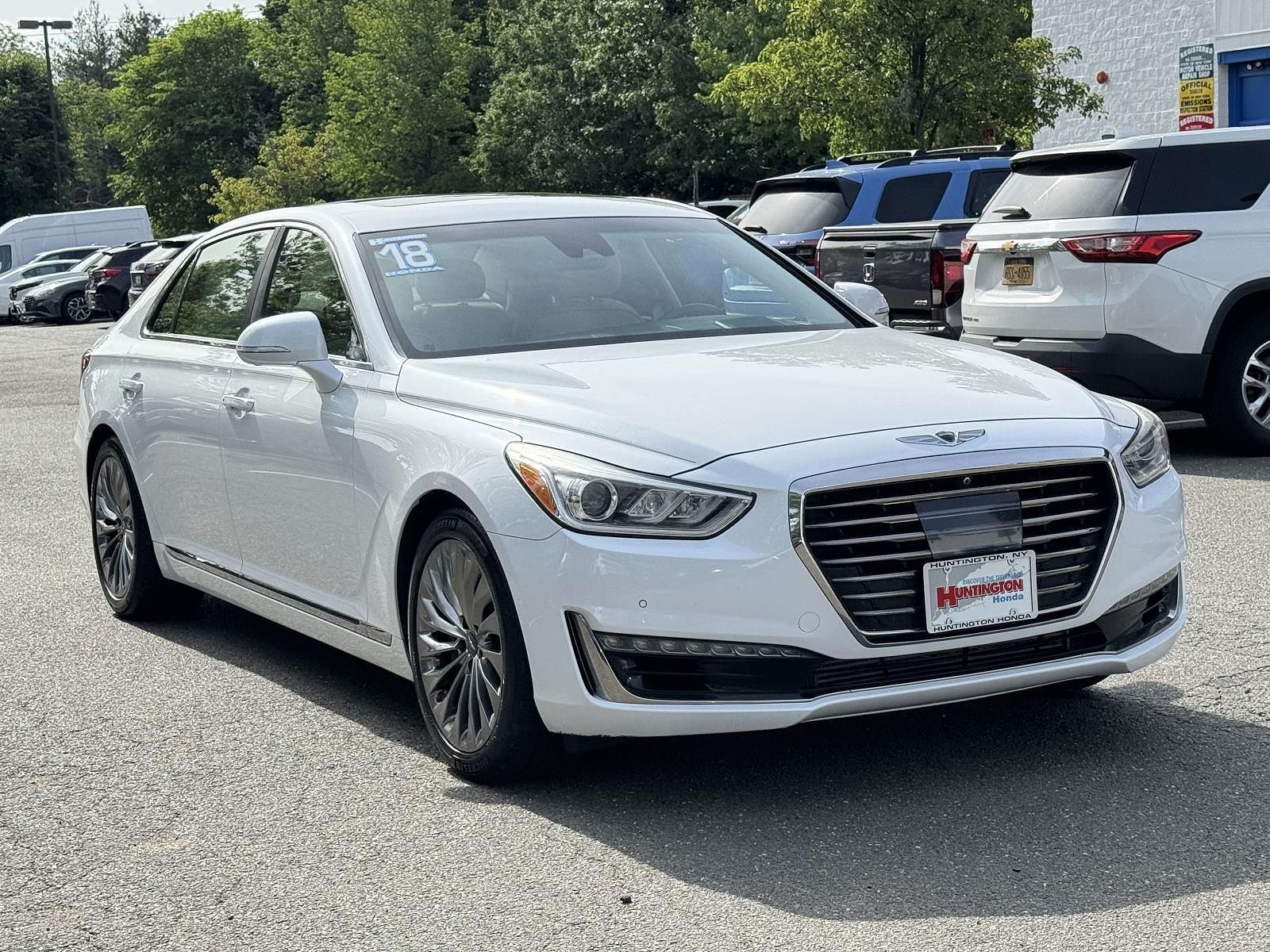 2018 GENESIS G90