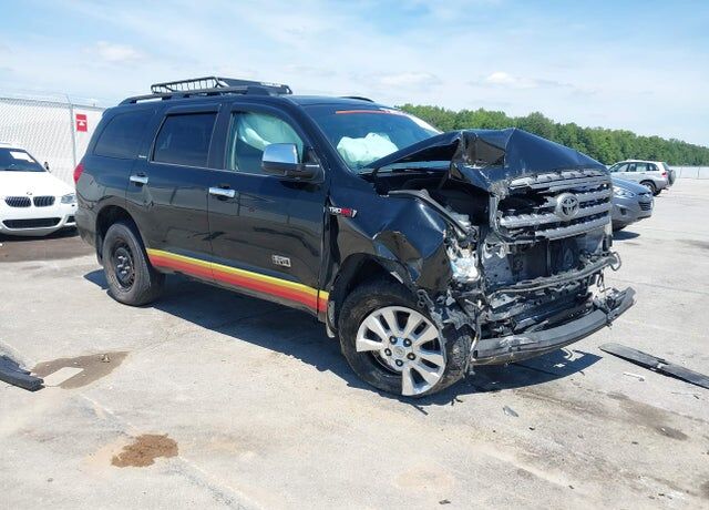 2013 TOYOTA Sequoia