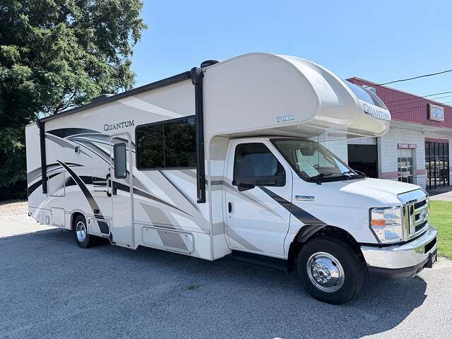 2019 FORD E-450