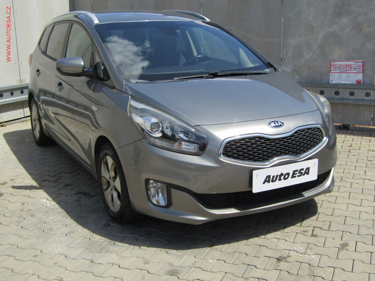 2015 KIA Rondo