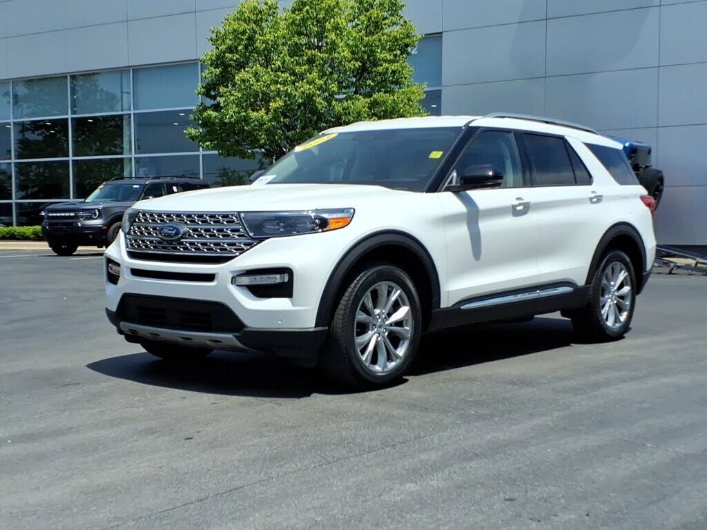 2023 FORD Explorer