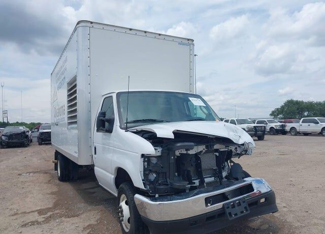 2024 FORD E-350