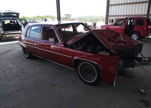 1984 CADILLAC Deville