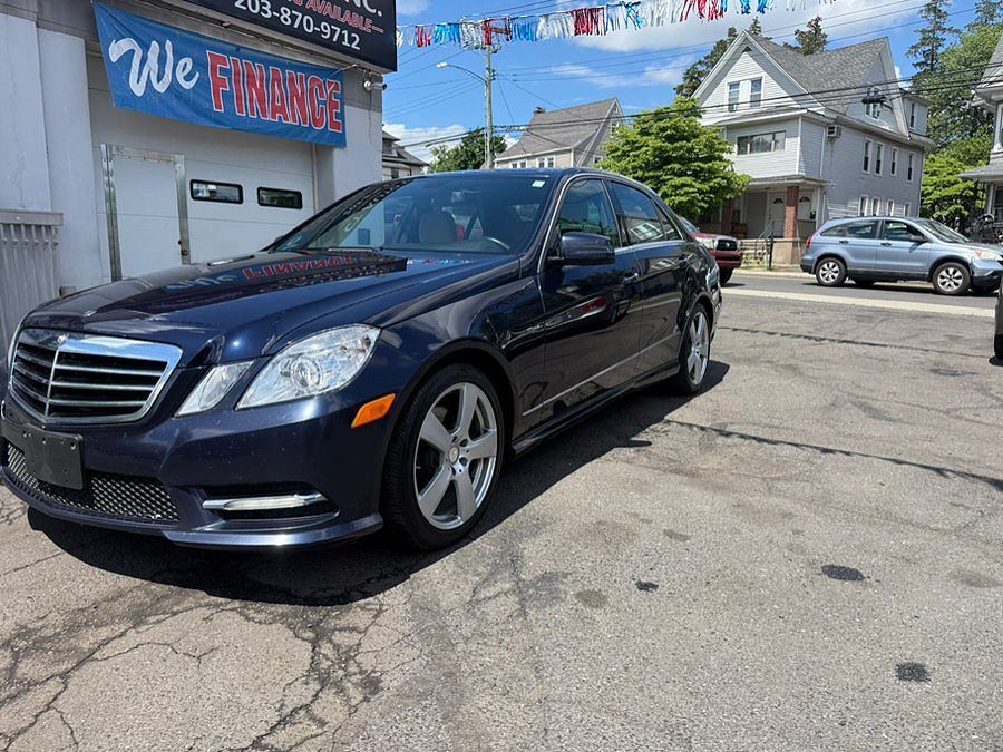 2012 MERCEDES-BENZ E-Class
