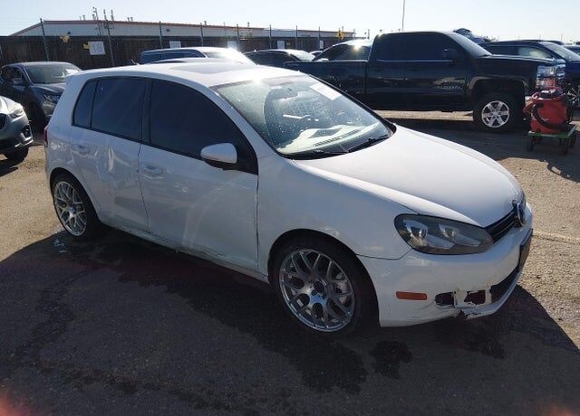 2012 VOLKSWAGEN Golf