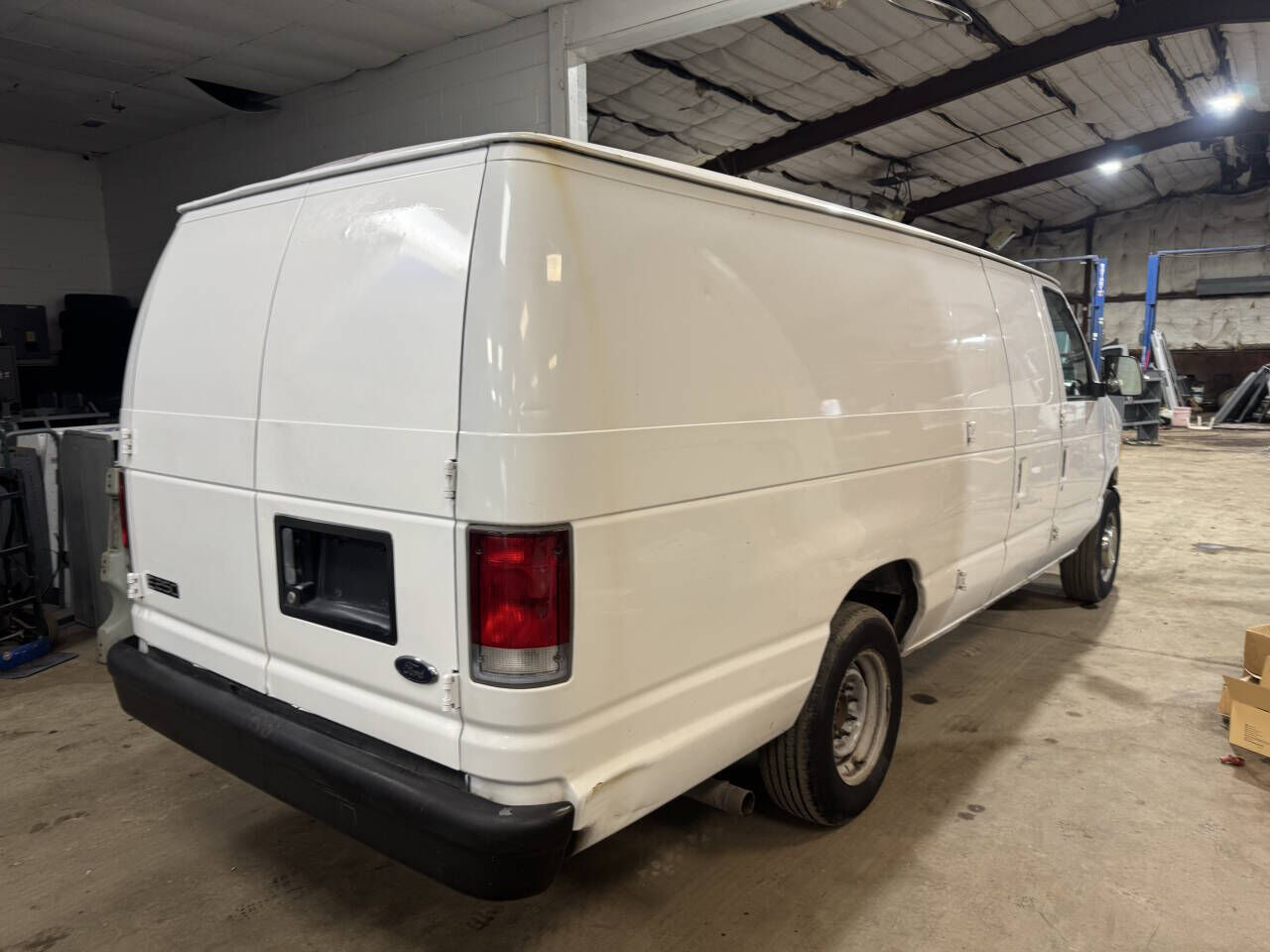Ford E-250
