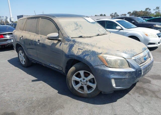 2013 TOYOTA RAV4