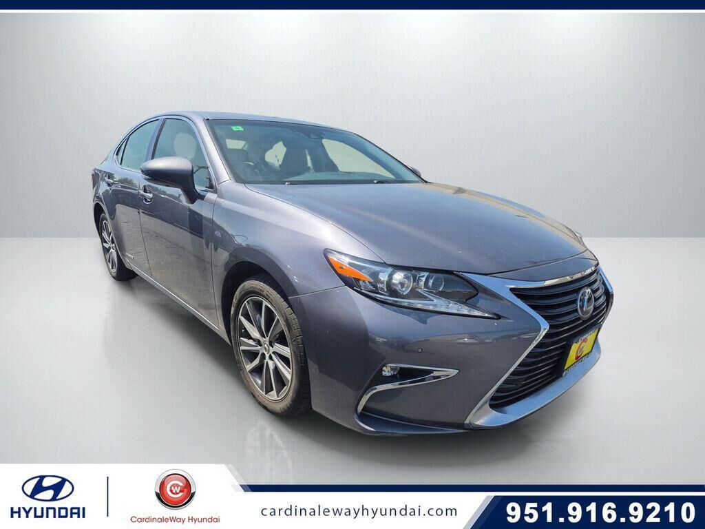 2016 LEXUS ES