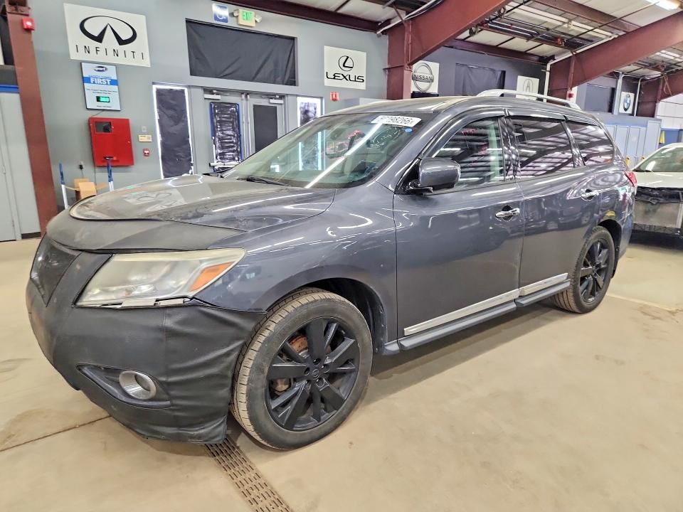 2013 NISSAN Pathfinder